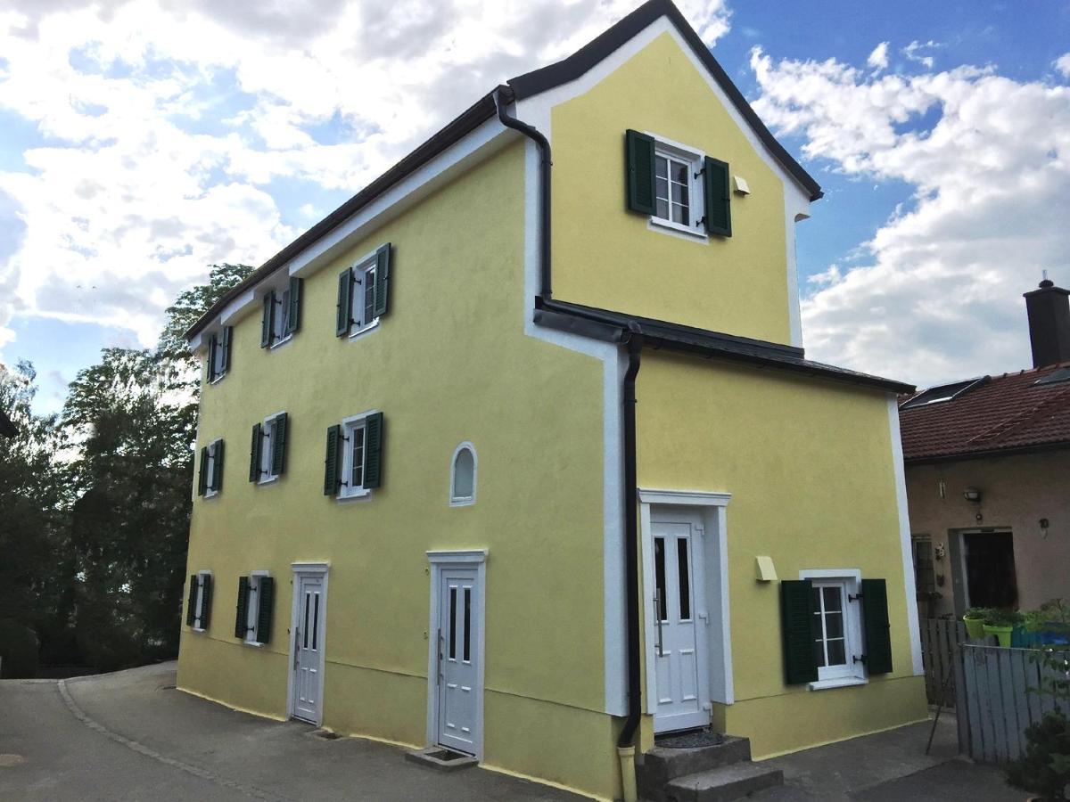 Haus Am Eck - Gaestehaus Und Appartements Altotting Exterior photo